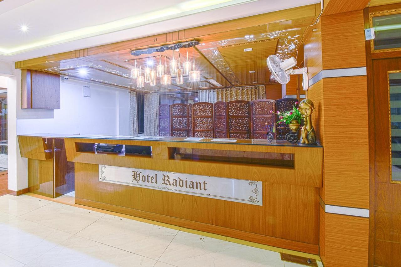 Hotel Radiant Kolhapur Buitenkant foto